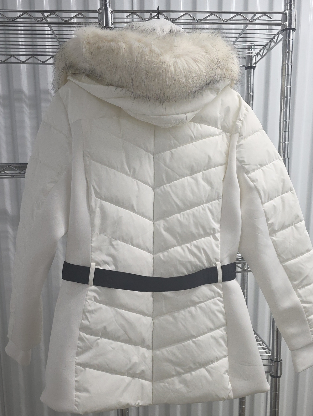 Michael Kors Cream Quilted Belted Puffer Coat with Faux-Fur Hood - Picture 5 of 6